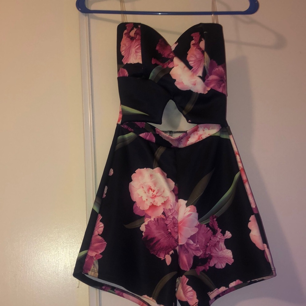 Romper - Picture 4 of 4